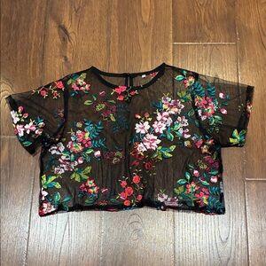 Source Unknown Black Floral Embroidered Crop Top